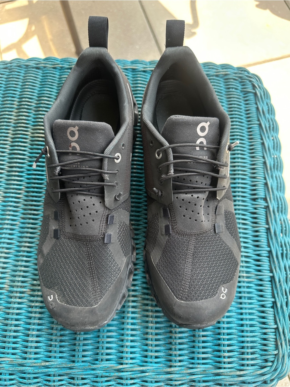 On Cloud Womens Trail Black Running Shoes Waterproof US Size 8.5